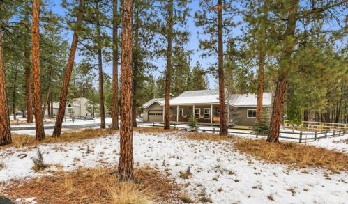 69277 Lariat, Black Butte Ranch OR  97759-9547 exterior