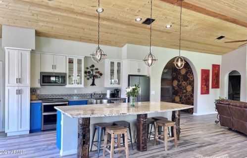 9823 47th Pl, Phoenix AZ  85028-4225 exterior