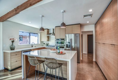 1201 Edgemont Ave, Phoenix AZ 85035-1809 exterior