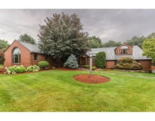 4 Cranberry Ln, Lynnfield, MA 01940-1844