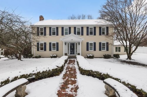 100 Manatee Rd, Hingham, MA 02043-3064