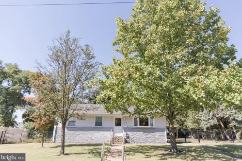 310 Columbia Blvd, West Deptford, NJ 08063-1014