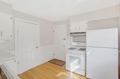 154 Hale St, Beverly, MA 01915-3844