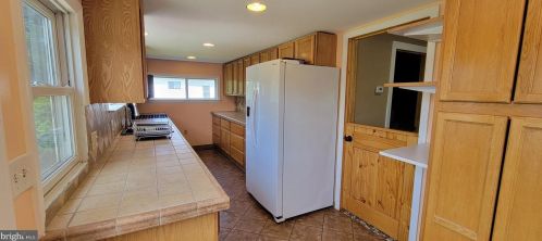 1859 Manhassett Ave, West Deptford NJ 08096-4307 exterior