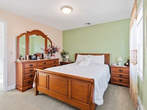 305 Detroit St, Fall River MA 02721-4904 exterior