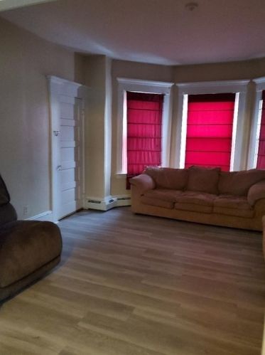 335 Ashley Blvd, New Bedford MA 02746-1864 exterior