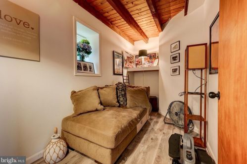 833 Boundary Rd, West Deptford NJ 08096-3614 exterior