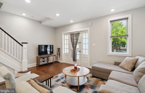 454 Markle St, Philadelphia PA  19128-3605 exterior