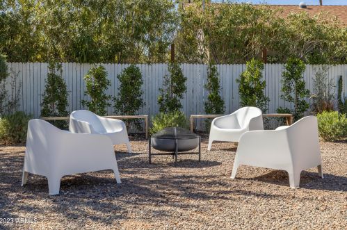 905 Coronado Rd, Phoenix AZ 85008-3931 exterior