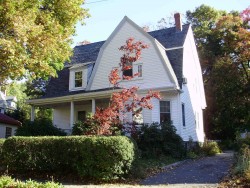 14 Aberdeen St, Newton, MA 02461-1802