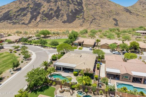 26205 56 Dr, Phoenix AZ 85031-1831 exterior