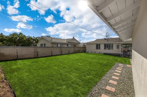 1431 Chalet Ave, Anaheim CA  92802-2146 exterior