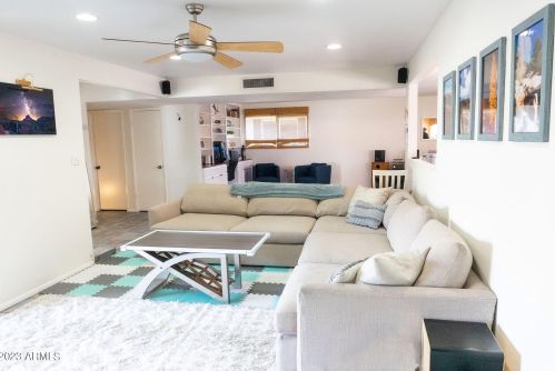 10832 38th St, Phoenix AZ  85028-3415 exterior