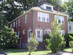 38 Noble St, Newton, MA 02465-1016