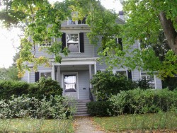 269 Highland St, Newton, MA 02465-2714