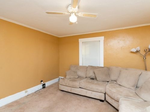 27 Barry St, Quincy MA 02169-1603 exterior