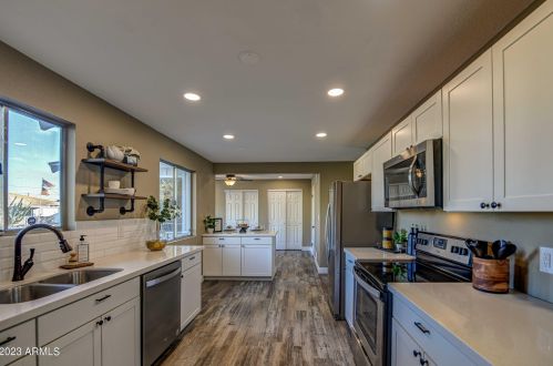 9022 18 Dr, Phoenix AZ 85021-2908 exterior