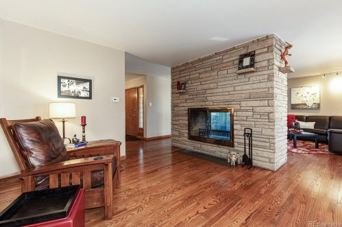 9164 Tufts Ave, Englewood CO 80111-1165 exterior