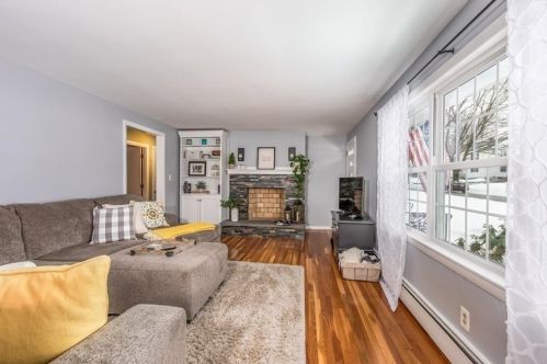 88 Standish St, Worcester MA 01604-3233 exterior