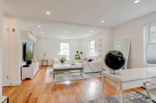 127 Elm St, North Reading MA 01864-2914 exterior