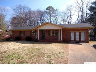 3326 Helena Dr, Huntsville, AL 35810-3321