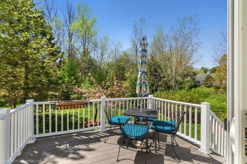 21 Winterberry Way, Norfolk MA 02056-1834 exterior