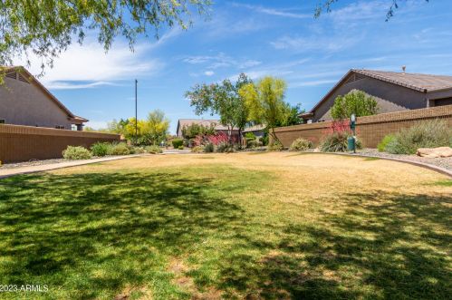 1735 Desperado Way, Phoenix AZ  85085-6329 exterior