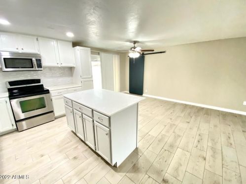 1620 57 Dr, Phoenix AZ 85031-1835 exterior