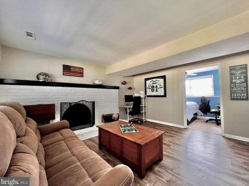 205 Wrexham Ct, West Deptford NJ 08096-4237 exterior