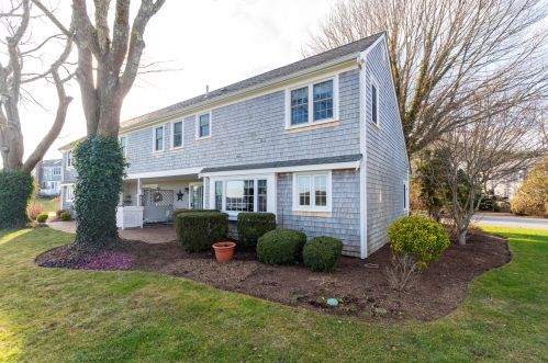 1239 Main St, Chatham MA 02633-2422 exterior