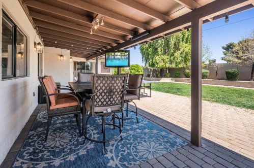 16017 6 Pl, Phoenix AZ 85024-1000 exterior