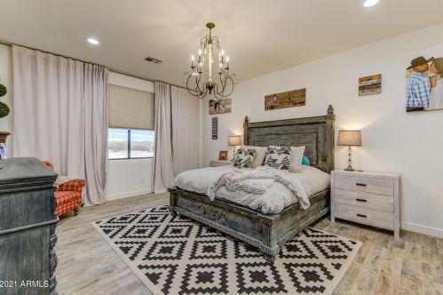 35205 3rd Ave, Phoenix AZ 85027-5908 exterior