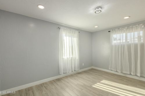 1828 Cocopah St, Phoenix AZ 85007-4023 exterior