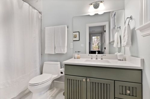 47 Goddard St, Newton MA 02461-1918 exterior