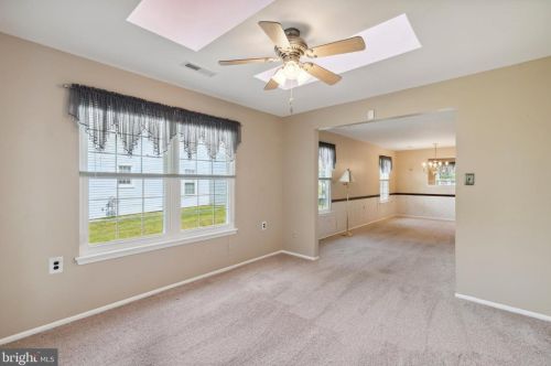 31 Blanchard Dr, West Deptford NJ 08096-6728 exterior