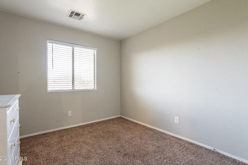 1818 63rd Dr, Phoenix AZ  85043-5748 exterior