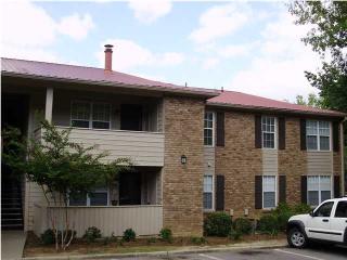 1307 Patton Creek Dr, Birmingham, AL 35226-2242