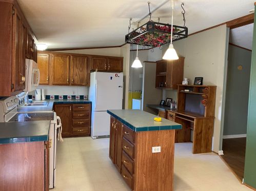 630 Tower Dr, Verona KY 41092-8175 exterior