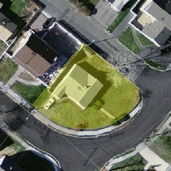 70 Spiers Rd, Newton MA  02459-3711 aerial view