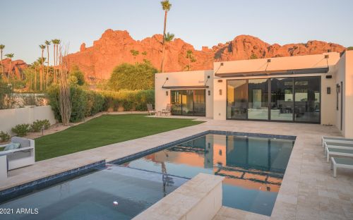 5833 46th Pl, Phoenix AZ  85018-1235 exterior