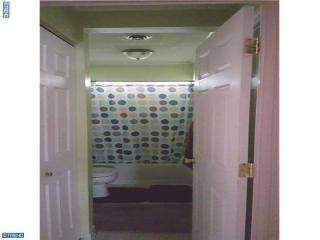 46 Quail Rd, Levittown, PA 19057-2007