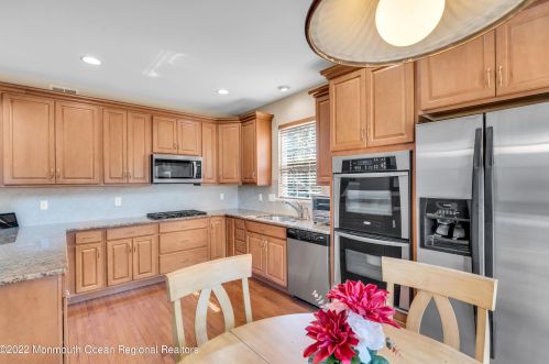 85 Brookfield Dr, Jackson Twp NJ 08527-3857 exterior