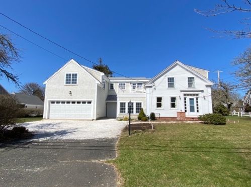 150 Barcliff Ave, Chatham, MA 02633-1904