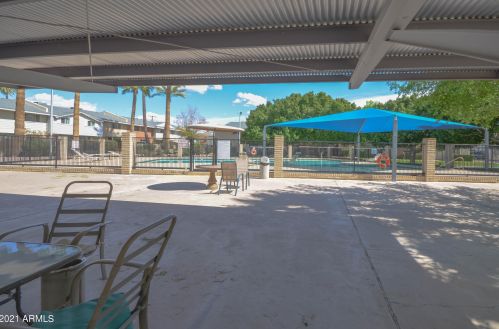 4430 Belleview St, Phoenix AZ 85008-5644 exterior