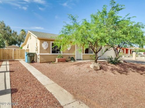 3417 Claire Dr, Phoenix AZ 85032-4932 exterior