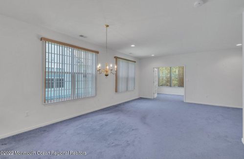 65 Chesterfield Dr, Jackson Twp NJ 08527-6325 exterior