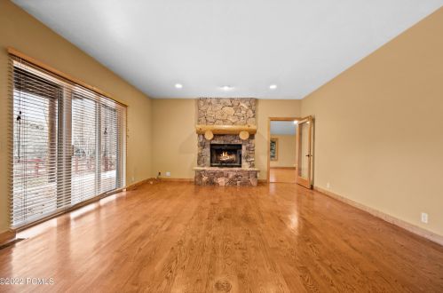 4923 Charlais Ln, Park City UT 84098-7552 exterior