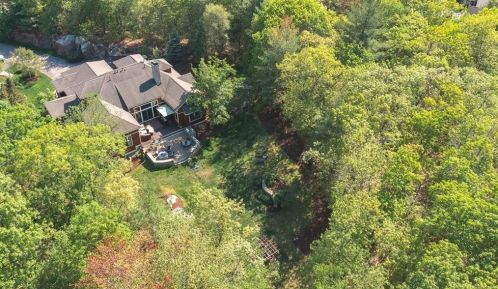 10 Tillinghast Dr, Hingham MA 02043-4883 exterior