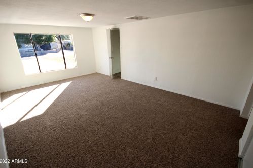 2562 Earll Dr, Phoenix AZ  85016-7404 exterior