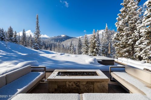 216 White Pne Cyn Rd, Park City UT 84060-6514 exterior